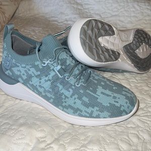 Footjoy Flex Ladies Golf Shoes size 5.5 but may for up to a 6.5.